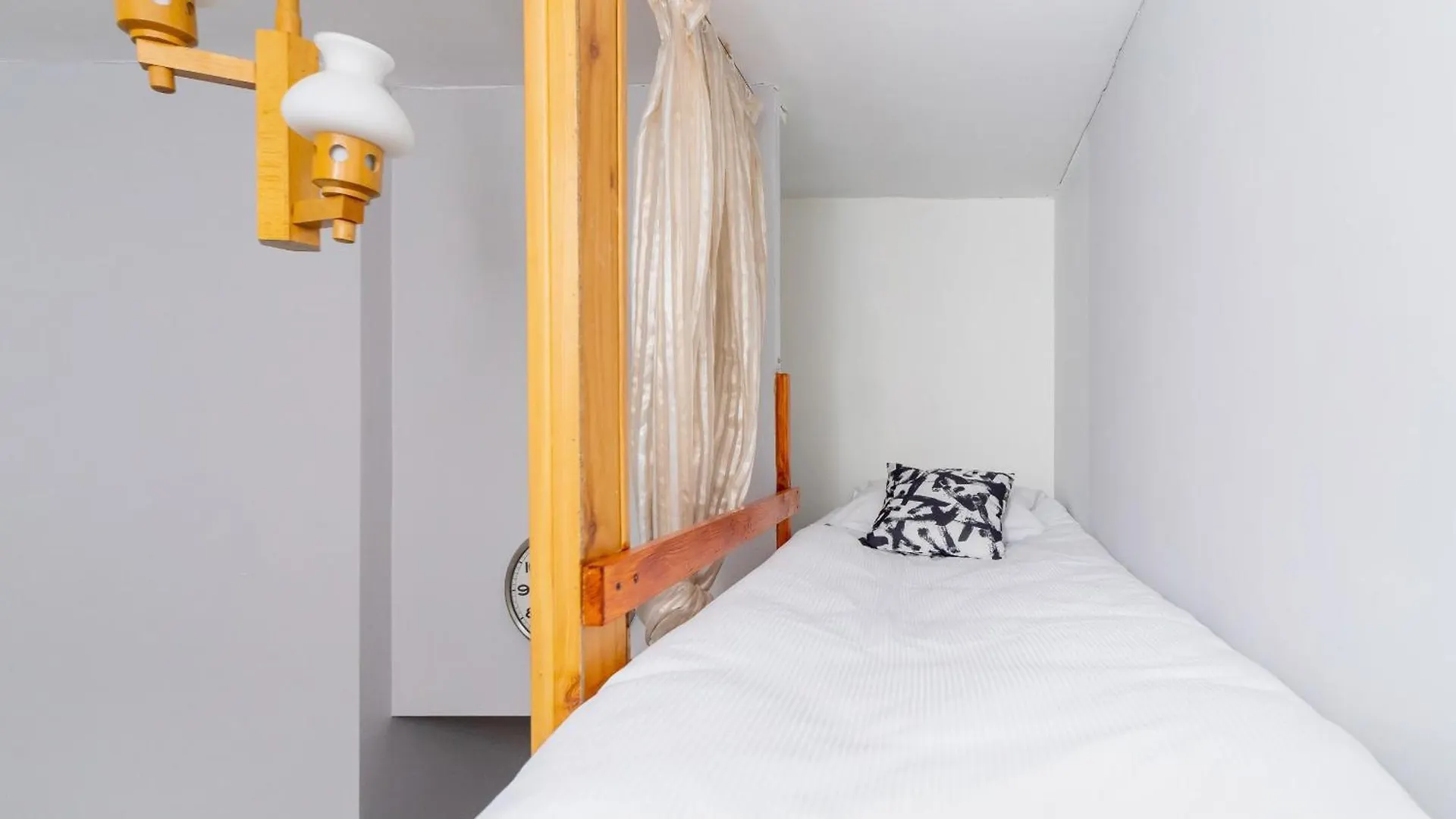 Podwale Apartment Uj Downtown Cracow By Noclegi Renters Krakow Poland