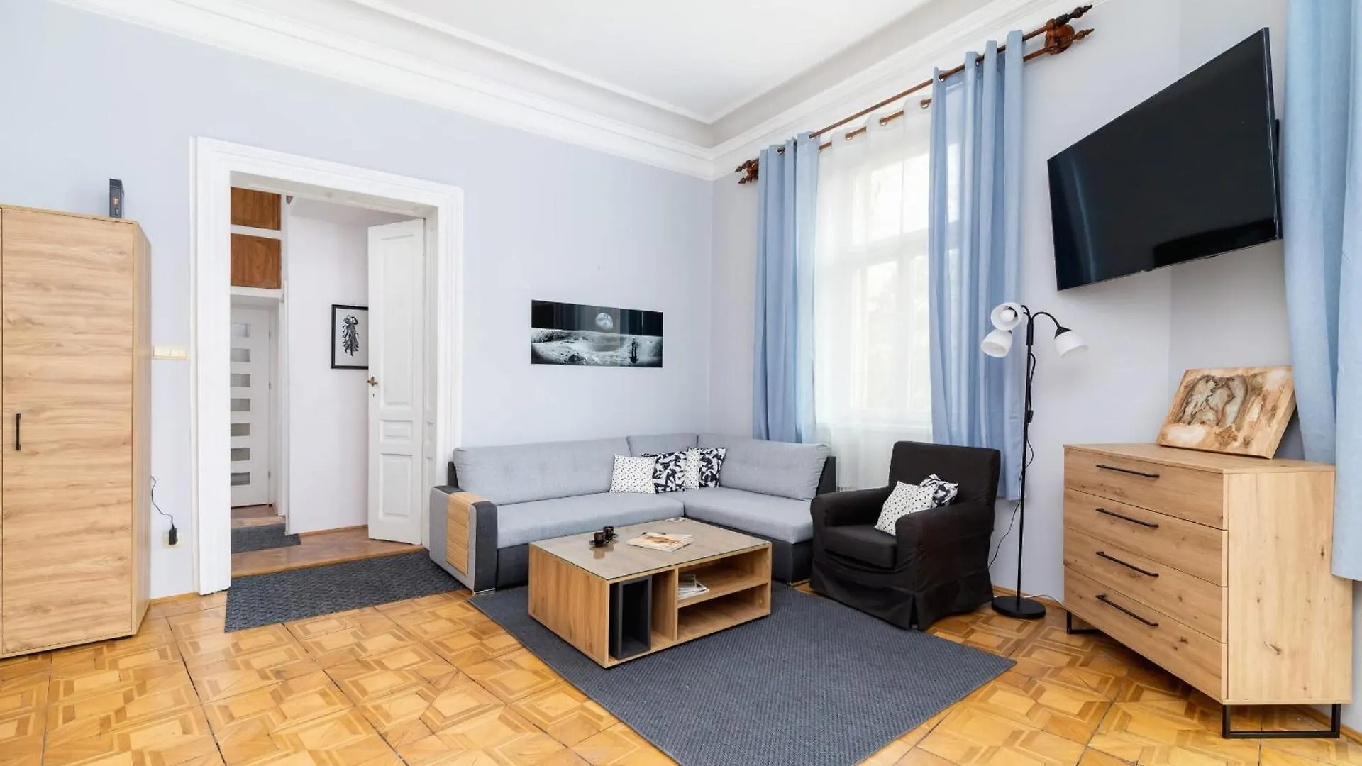 Podwale Apartment Uj Downtown Cracow By Noclegi Renters Krakow