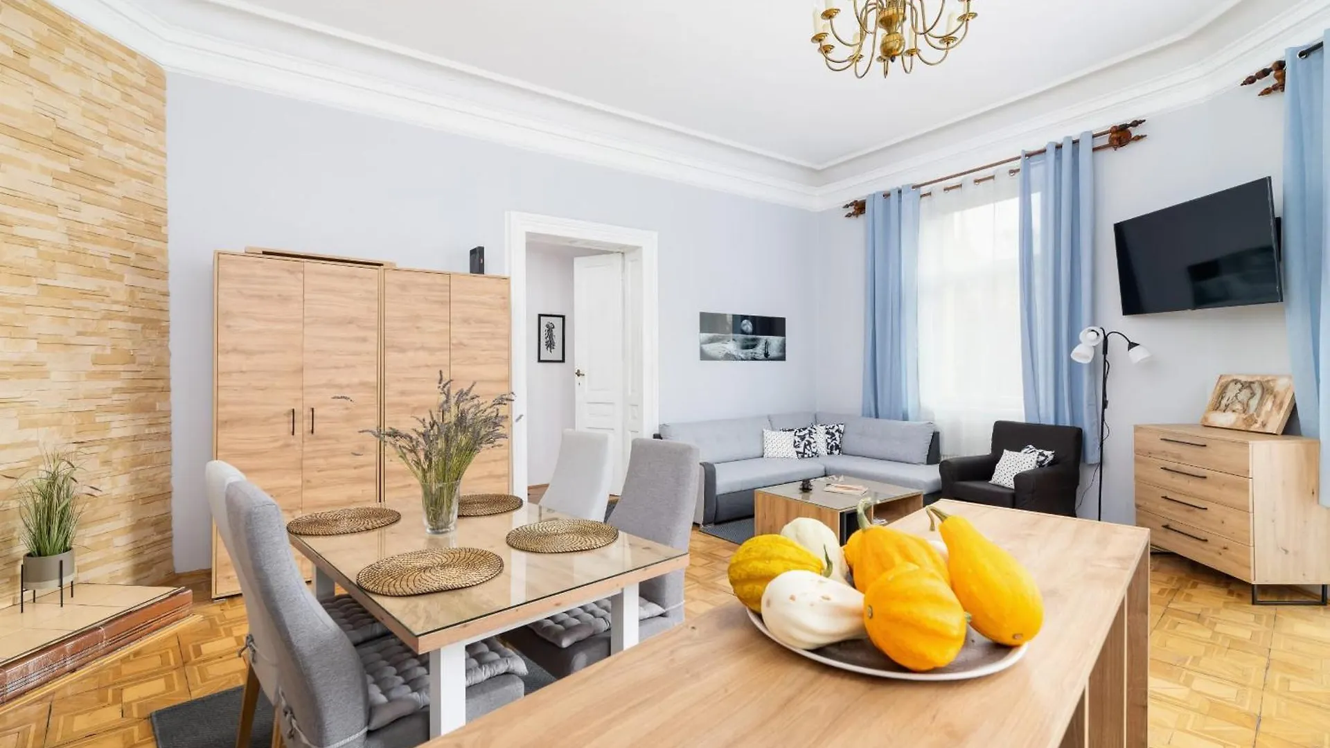 Podwale Apartment Uj Downtown Cracow By Noclegi Renters Krakow
